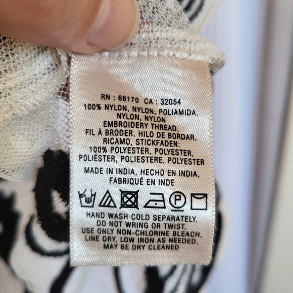 Embroidered mesh tunic top, size 2 - Picture 4 of 4